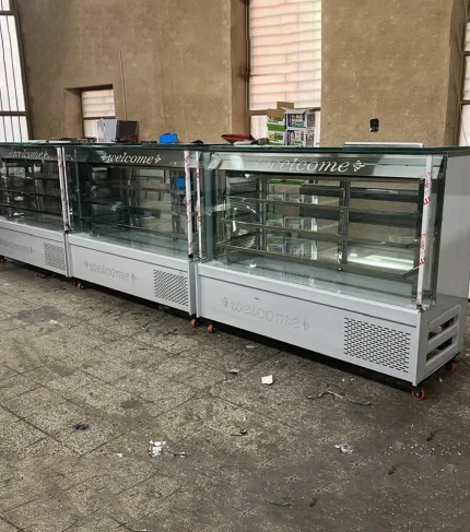 یخچال ویترینی قنادی